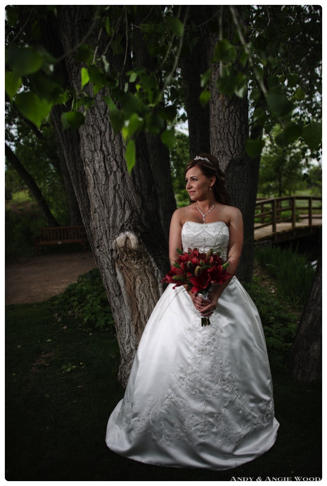 Picture of bride before her wedding at hudson gardens